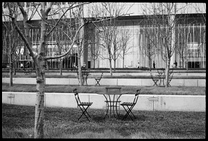 Near the Annenberg Space for Photography is this cool little park. After checking out the exhibit we had coffee in the park.