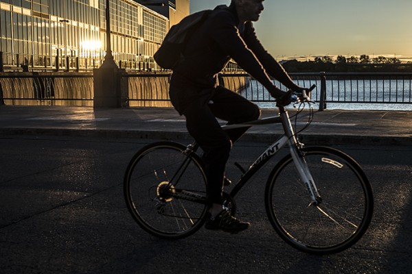 Montreal is a bike friendly city with over 600 kilometers of real bike paths. It's amazing how many people ride bikes. 